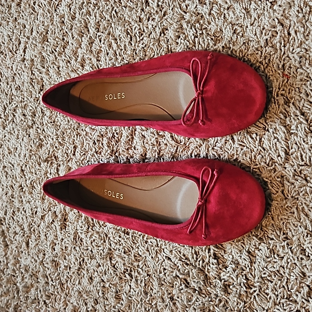 Aerosol Homerun Bow Tie Leather Ballet Flat